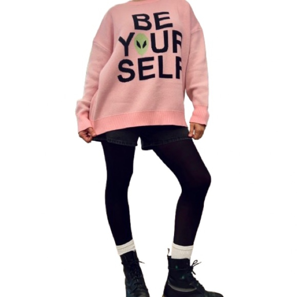 RARE, NWOT Dressed in LALA “Be Yourself” Oversized Alien Knit in Pink, Sz  - S/M - Picture 15 of 16